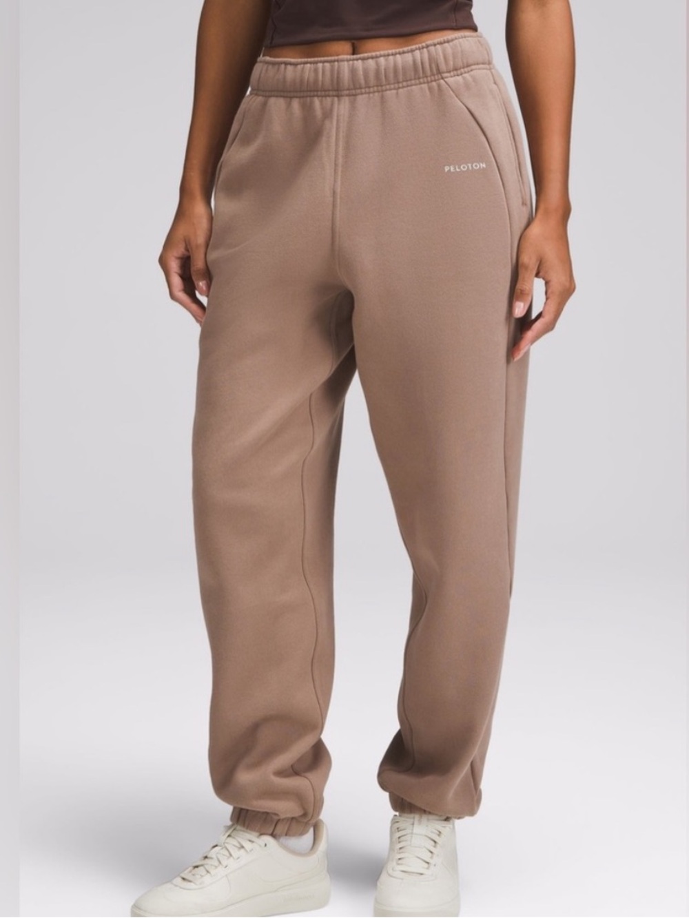 Lululemon Scuba Mid Rise Oversized Jogger Sweatpants Peloton Medium Taupe Brown